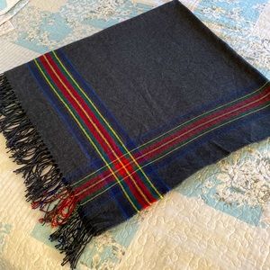 D&Y SHAWL/SCARF/BLANKET-Approx 52X50 Inch in Grey w/plaid accent